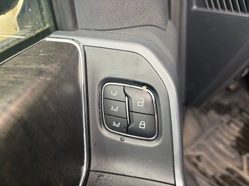 Used 2021 Ford F150 Lariat AWD/4WD image 34