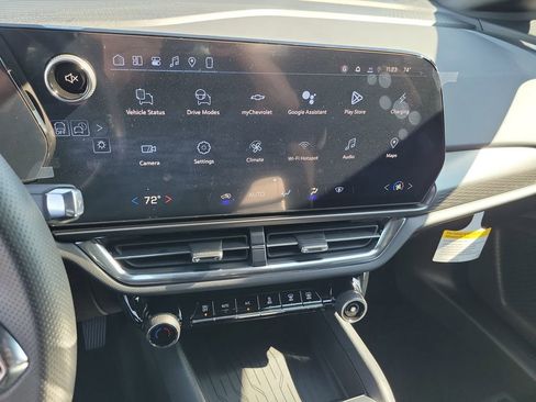 New 2026 Chevrolet Equinox EV LT image 7