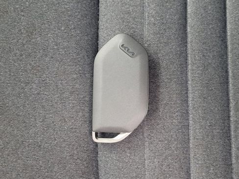 Used 2025 Kia K4 EX FWD image 32