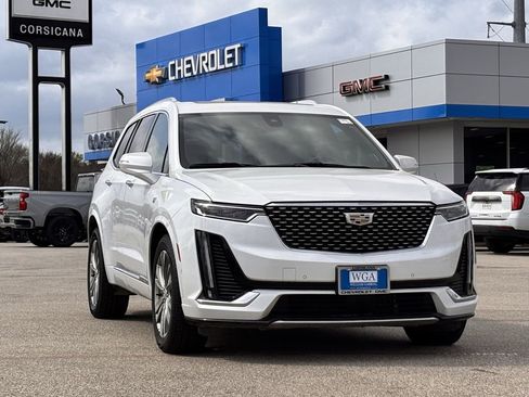 Certified 2022 Cadillac XT6 Premium Luxury w/ Technology Package image 2
