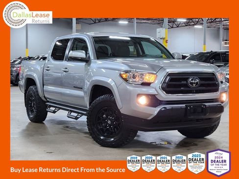 Used 2022 Toyota Tacoma SR5 RWD image 1