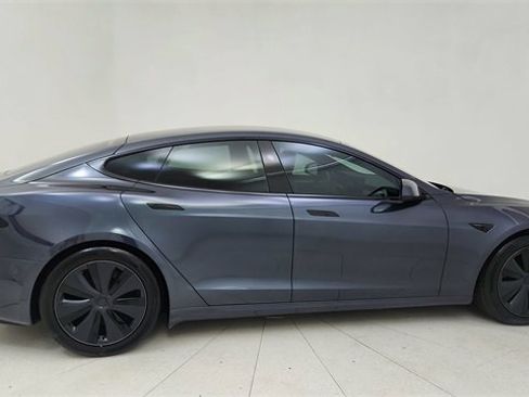 Used 2025 Tesla Model S image 6