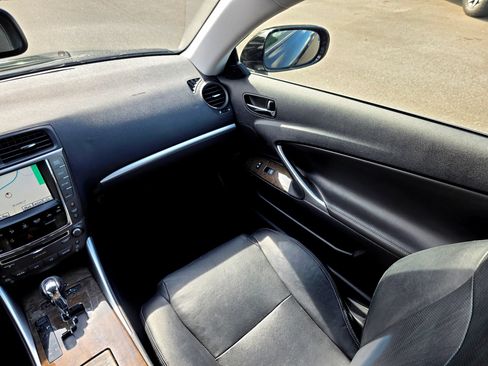 Used 2012 Lexus IS 250C RWD image 43