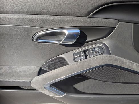 Certified 2018 Porsche 911 Carrera GTS image 13