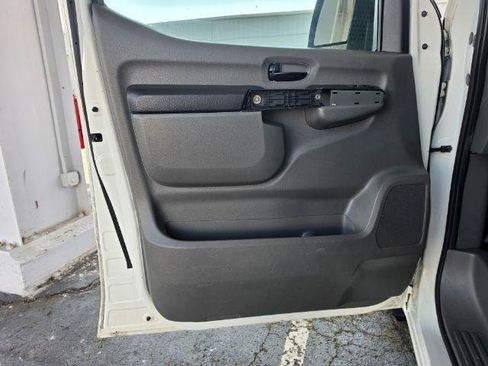Used 2020 Nissan NV 2500 SV RWD image 23