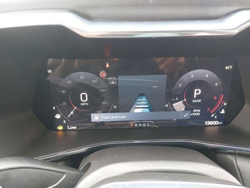 Used 2024 GMC Canyon Elevation w/ Convenience Package image 21