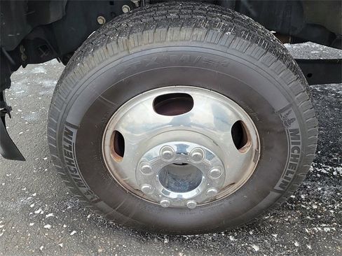 Used 2020 Ford F350 XL w/ Power Equipment Group image 5