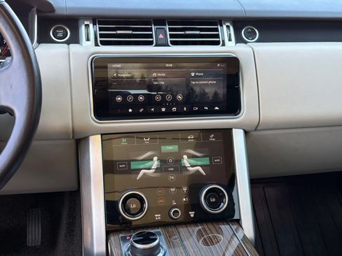 Used 2019 Land Rover Range Rover Supercharged AWD/4WD image 22