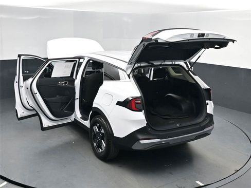 Used 2026 Kia Sportage LX w/ LX Convenience Package image 24