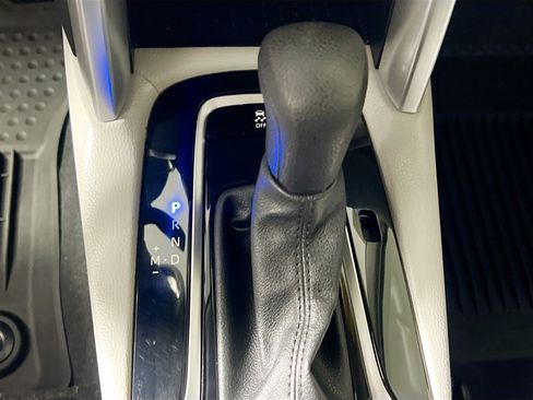 Used 2023 Toyota Corolla Cross L image 24