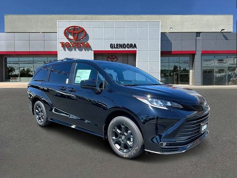 New 2026 Toyota Sienna XLE Woodland Edition AWD/4WD image 1