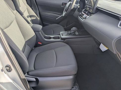 Used 2026 Toyota Corolla Cross LE FWD image 20