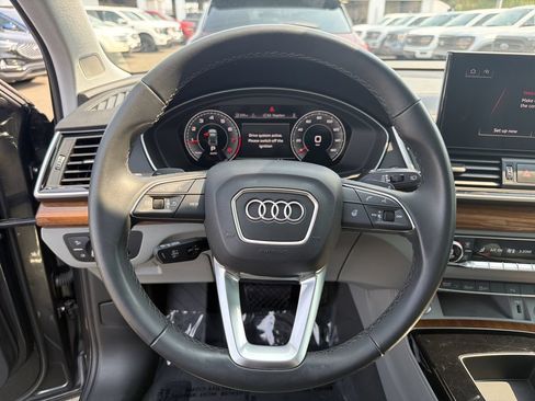 Used 2023 Audi Q5 2.0T Premium Plus w/ Premium Plus Package AWD/4WD image 21