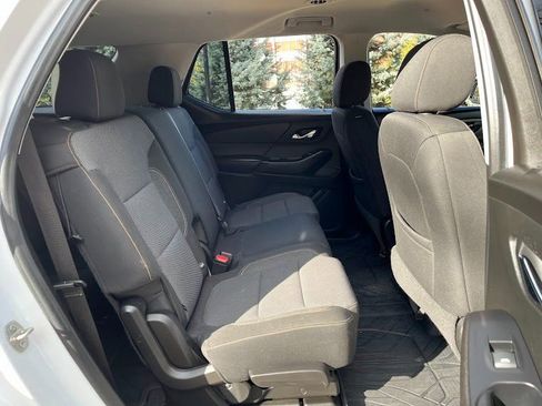 Used 2020 Chevrolet Traverse LS image 38