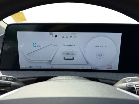 Used 2024 Kia EV6 Light RWD image 11