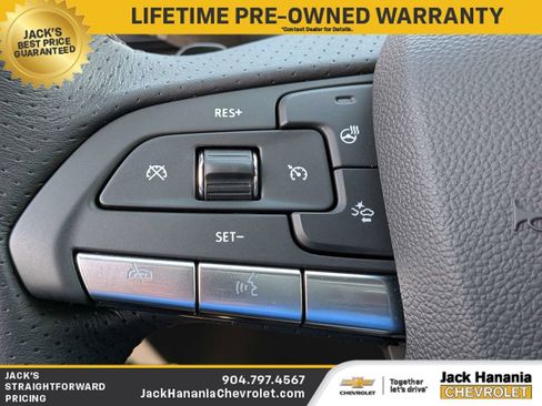 Used 2025 Cadillac XT4 Sport FWD image 27