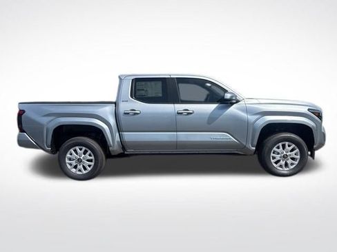 New 2026 Toyota Tacoma SR5 AWD/4WD image 6