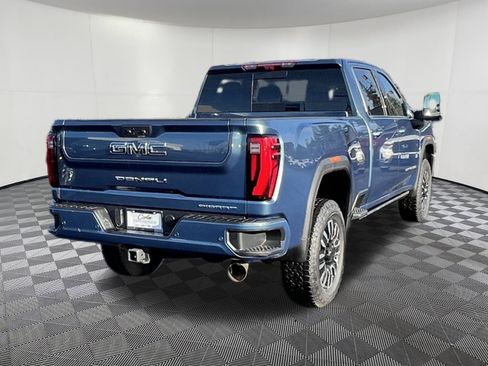 Used 2025 GMC Sierra 3500 Denali Ultimate image 6