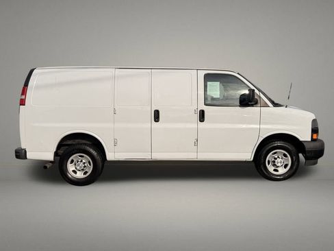 Used 2019 Chevrolet Express 2500 w/ Communications Package image 6