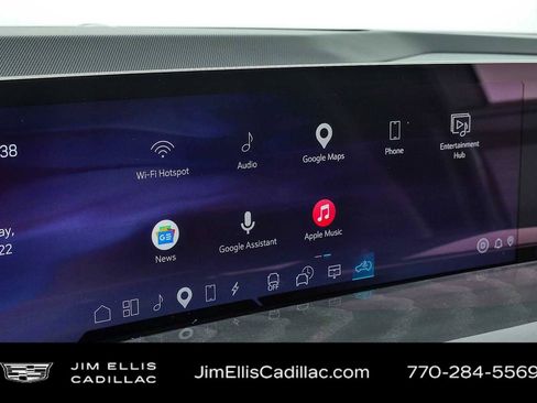 Certified 2025 Cadillac Escalade IQ Luxury 2 w/ LPO, Premium Carpet Package AWD/4WD image 13