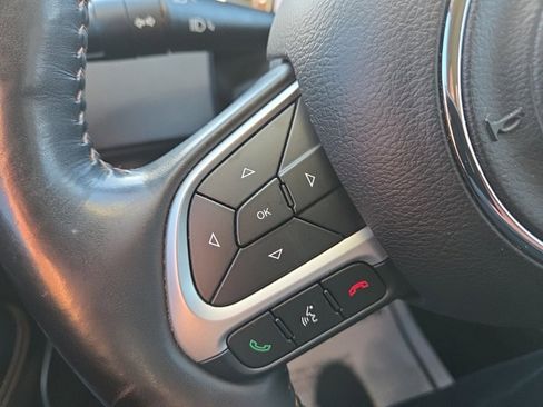 Used 2020 Jeep Compass Limited image 29