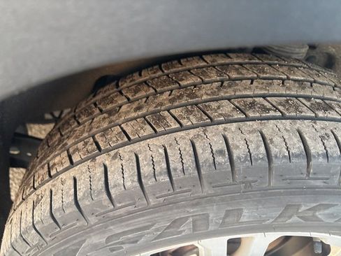 Used 2019 GMC Terrain SLE w/ Driver Convenience Package image 16