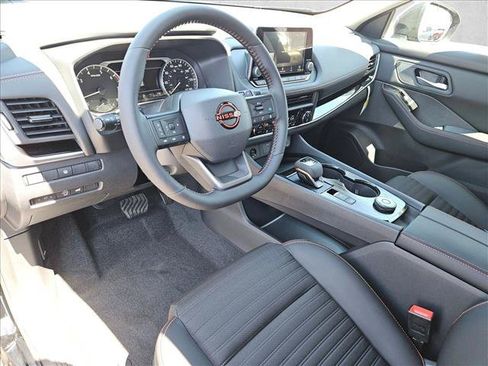 New 2026 Nissan Rogue SV AWD/4WD image 3