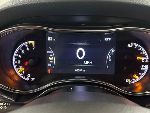 Used 2020 Jeep Grand Cherokee Altitude AWD/4WD image 19