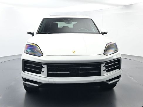 Certified 2024 Porsche Cayenne image 18