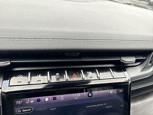 Used 2024 Jeep Grand Cherokee L Limited w/ Luxury Tech Group II image 27