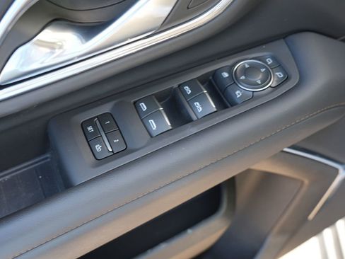 Used 2024 Chevrolet Tahoe High Country image 17