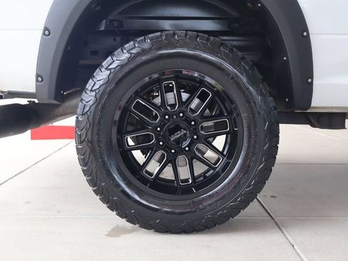 Used 2017 RAM 2500 SLT AWD/4WD image 12