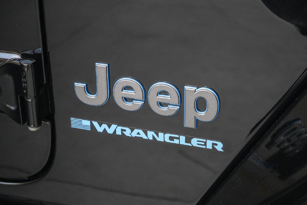 Used 2024 Jeep Wrangler High Altitude AWD/4WD image 9