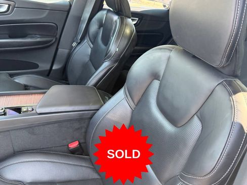 Used 2024 Volvo XC60 T8 Ultimate w/ Protection Package Premier AWD/4WD image 30