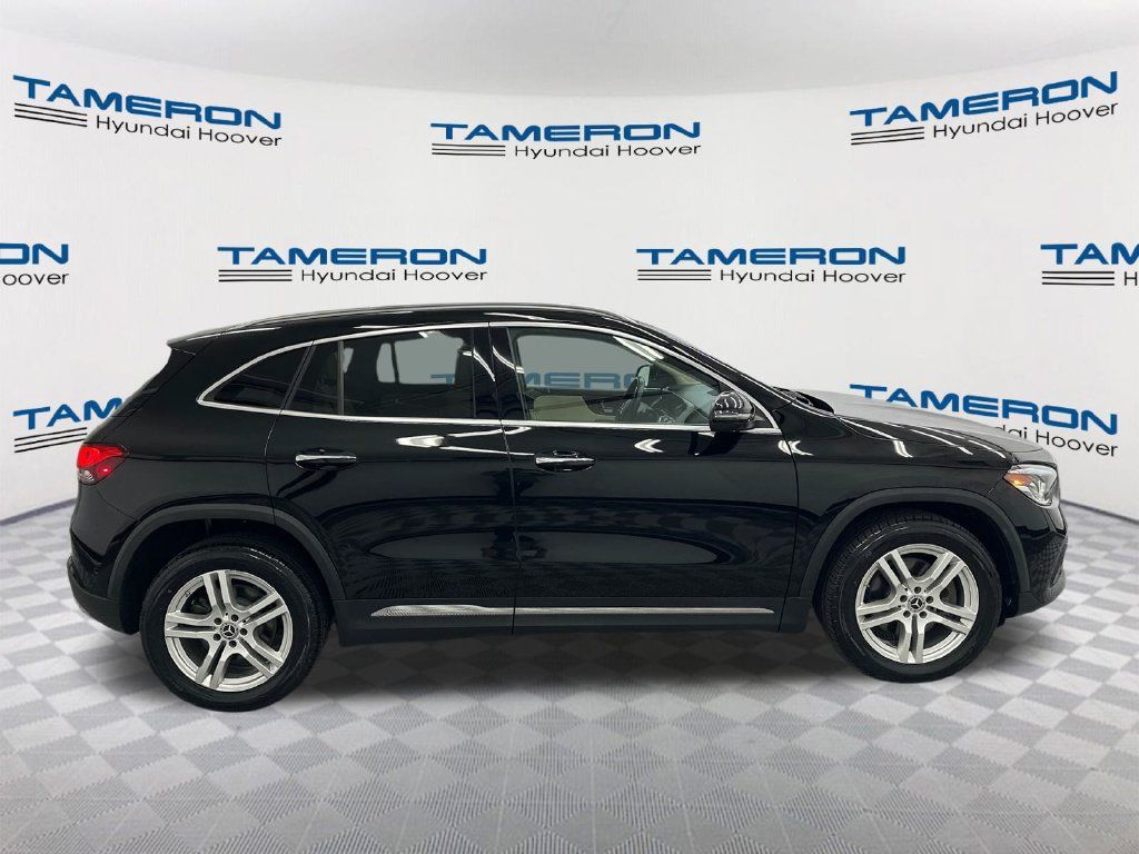Used 2023 Mercedes-Benz GLA 250 4MATIC w/ Premium Package image 6