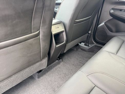 Used 2025 Buick Envista Avenir image 25