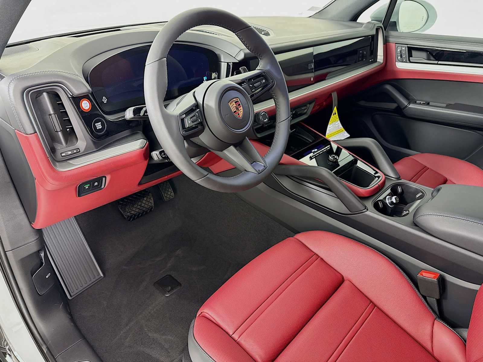 Used 2026 Porsche Cayenne AWD/4WD image 4