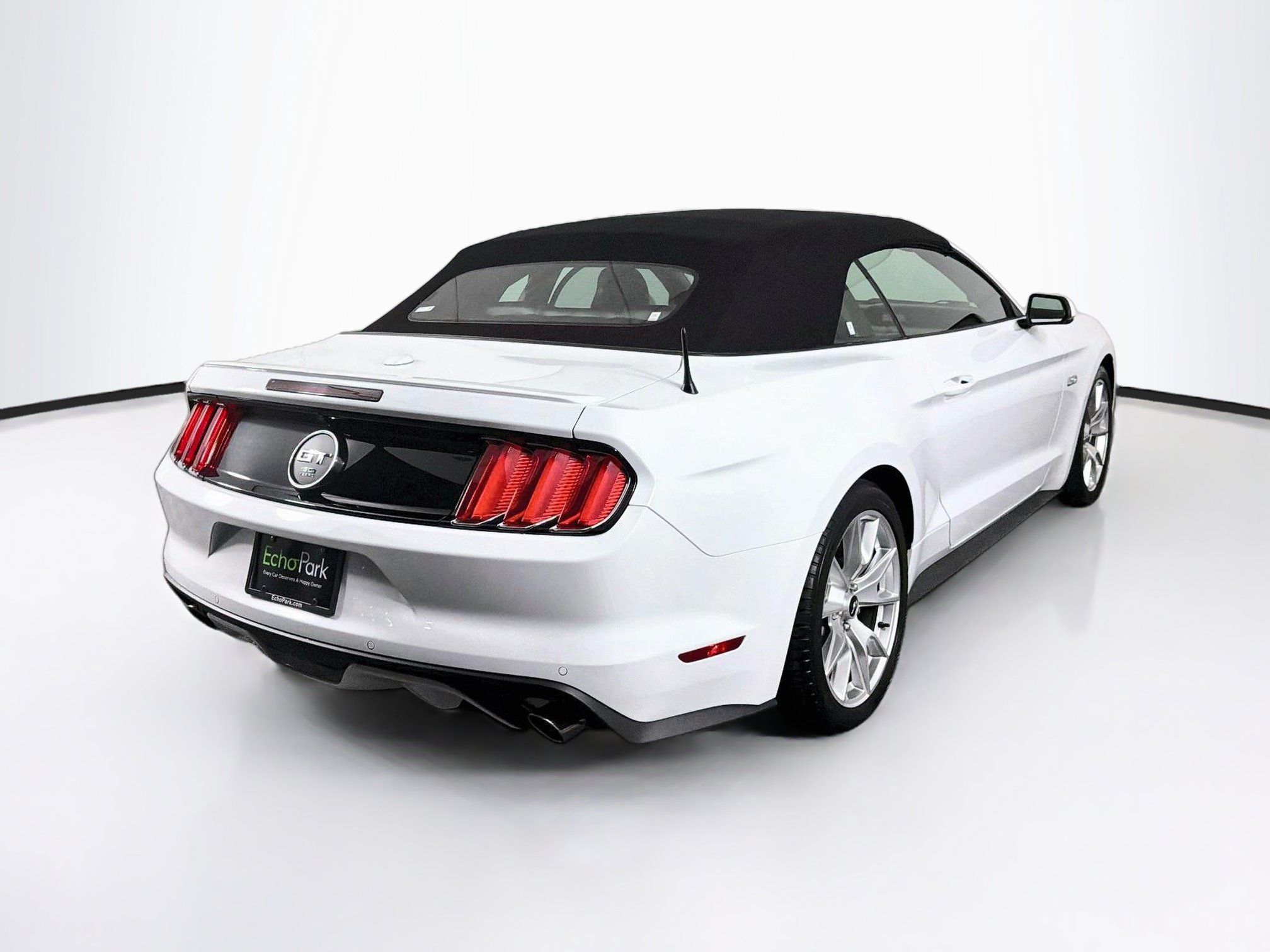 Used 2015 Ford Mustang GT Premium w/ Equipment Group 401A RWD image 9