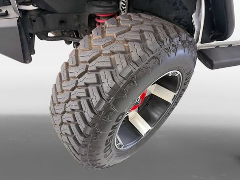 Used 2016 Jeep Wrangler Unlimited Rubicon w/ Connectivity Group AWD/4WD image 9