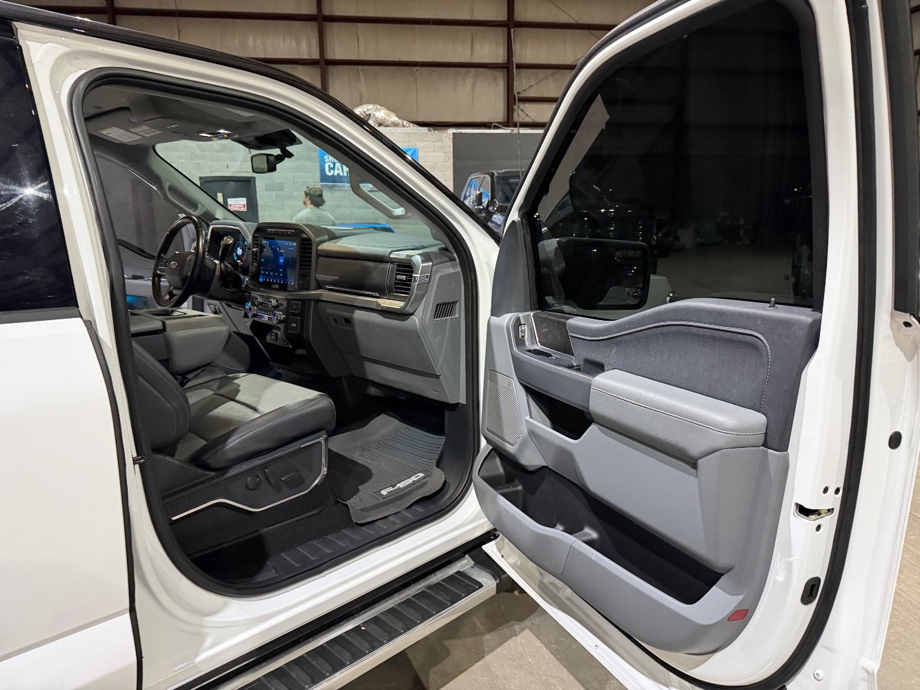 Used 2022 Ford F150 Lariat w/ Equipment Group 501A Mid AWD/4WD image 25