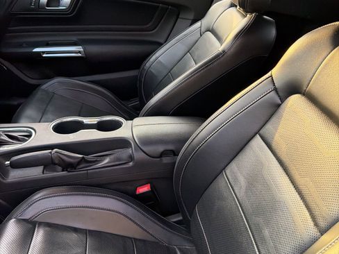 Used 2019 Ford Mustang GT Premium w/ Equipment Group 401A image 11