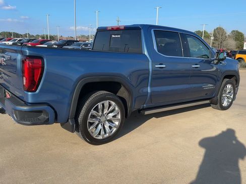 Used 2025 GMC Sierra 1500 Denali w/ Denali Reserve Package image 8