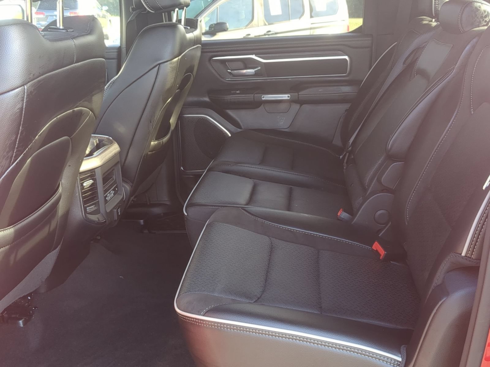 Used 2025 RAM 1500 Laramie AWD/4WD image 29