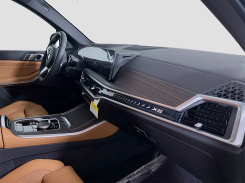 New 2026 BMW X5 xDrive40i w/ M Sport Package image 31