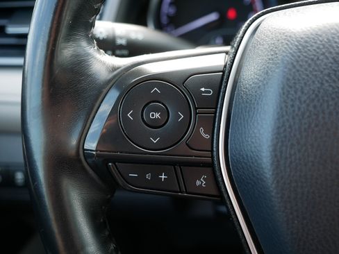 Used 2019 Toyota Camry SE FWD image 29