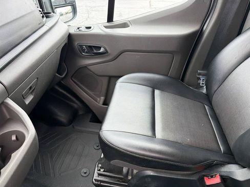 Used 2023 Ford Transit 250 Medium Roof AWD image 16