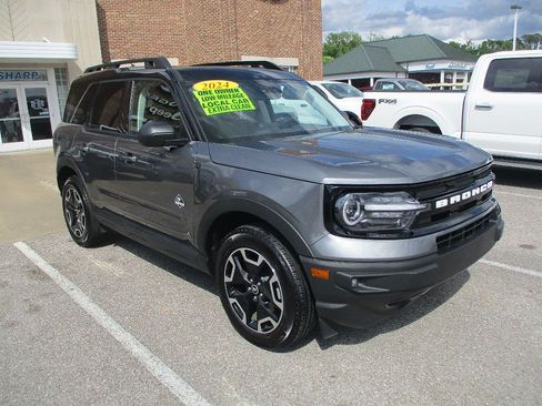 Certified 2024 Ford Bronco Sport Outer Banks w/ Tech Package AWD/4WD image 1