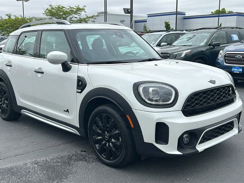Used 2024 MINI Cooper Countryman S w/ Premium Package AWD/4WD image 3