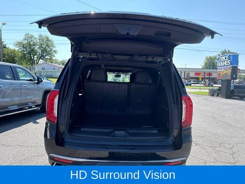 Used 2023 GMC Yukon XL Denali Ultimate AWD/4WD image 9