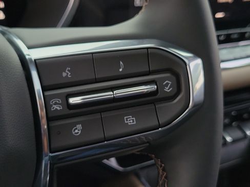 New 2026 GMC Canyon Denali w/ LPO, Black Badging Package image 25